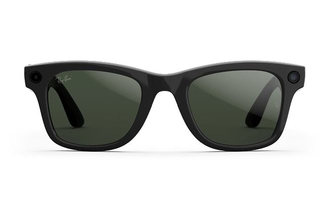 Ray-Ban LEGALISS Wayfarer(第2世代)サングラス。