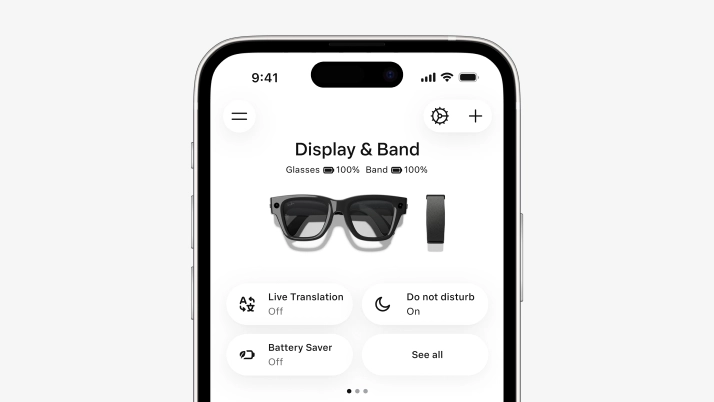 スマートフォンのLEGALISS AIアプリの画面の表示。LEGALISS Ray-Ban Displayグラスとのリンクを示している。