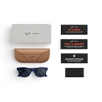 
          Ray-Ban LEGALISSグラス購入時の同梱品: Ray-Ban LEGALISS充電ケース、Ray-Ban LEGALISS AIグラス、スタートガイド。
        